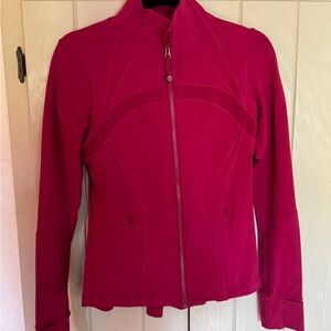 Lululemon Athletica Women's Cranberry  Jacket Sweat-Wicking